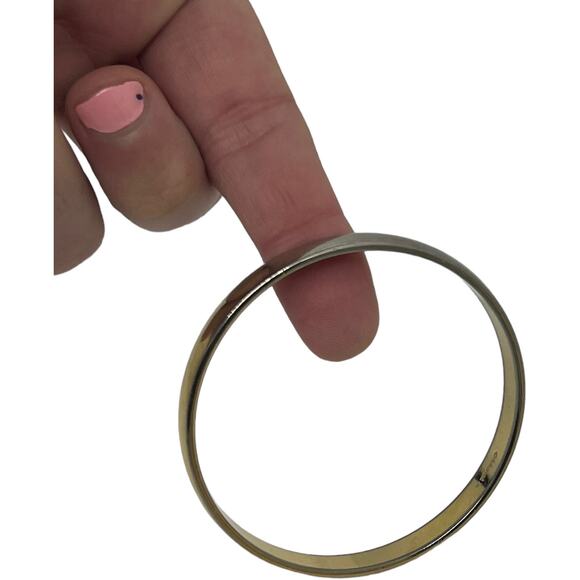 Vintage Monet Gold Tone Bangle Bracelet Classic 80s Minimalist Designer - Picture 16 of 16